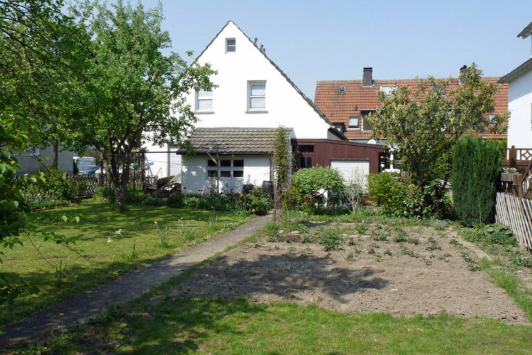 Menden-Bösperde: Charmanter Altbau mit separatem Lagergebäude!