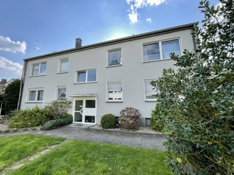 Fröndenberg-Langschede: Interessantes Mehrfamilienhaus mit 4 Wohneinheiten!