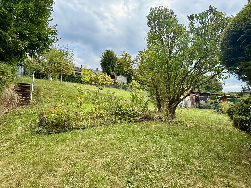 Altbau Hemer (Garten in Hanglage)