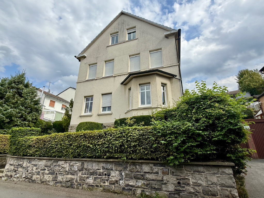 Altbau Hemer (Frontansicht)