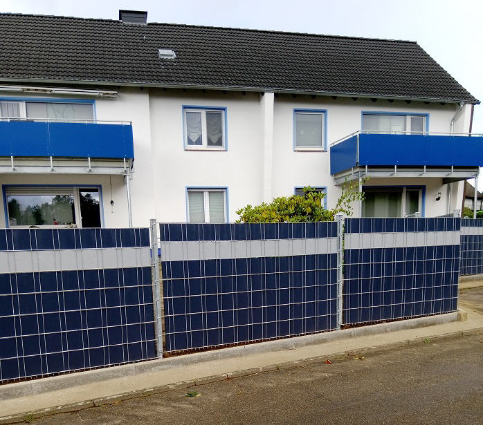 Frontansicht Wohnhaus (Zugang zum Gebäude)