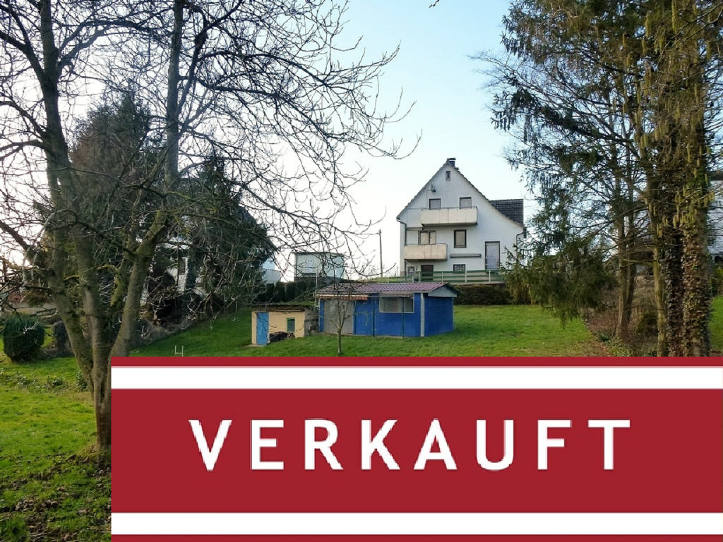 Rückansicht Haus und Garten