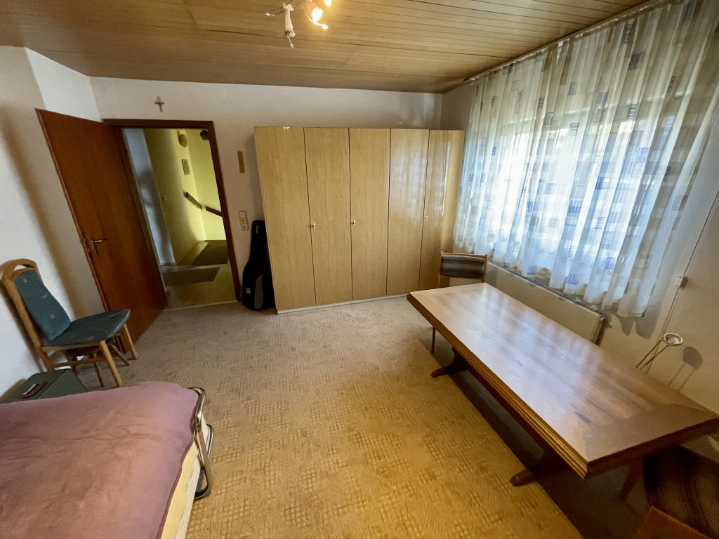 Schlafzimmer 1 (OG)