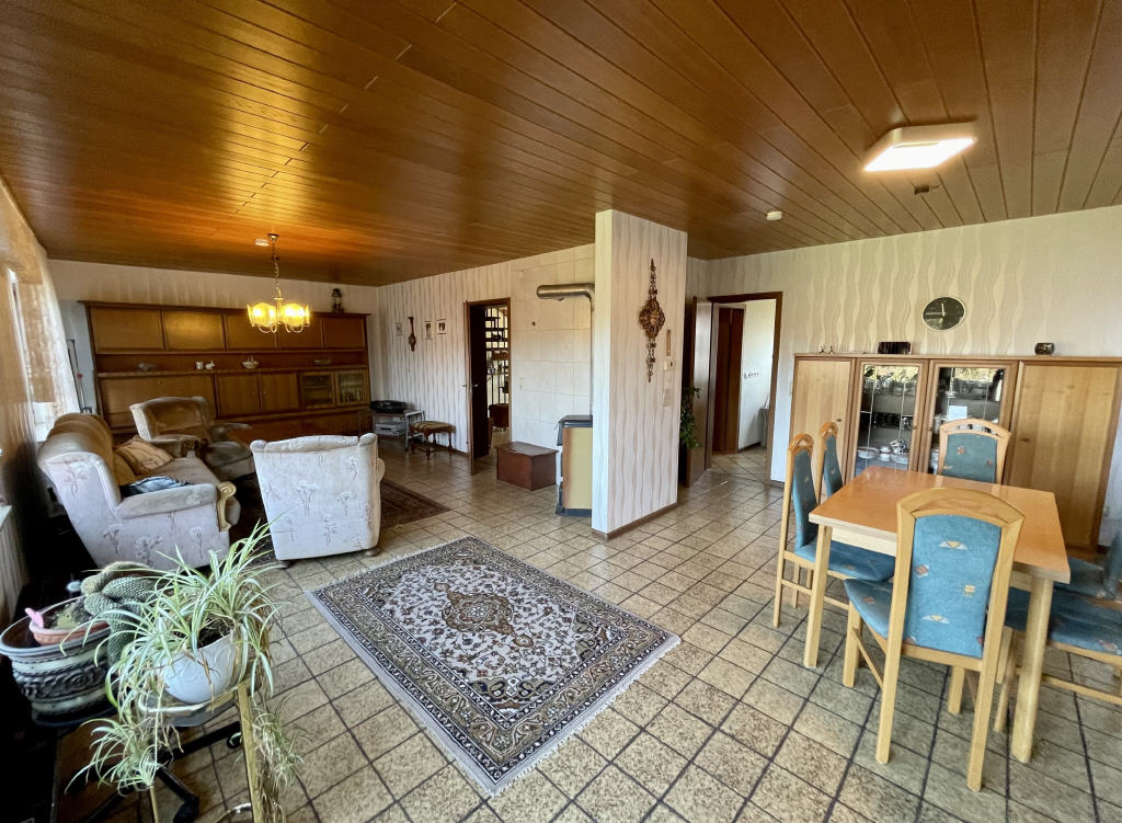 Wohn-/Essbereich (EG)