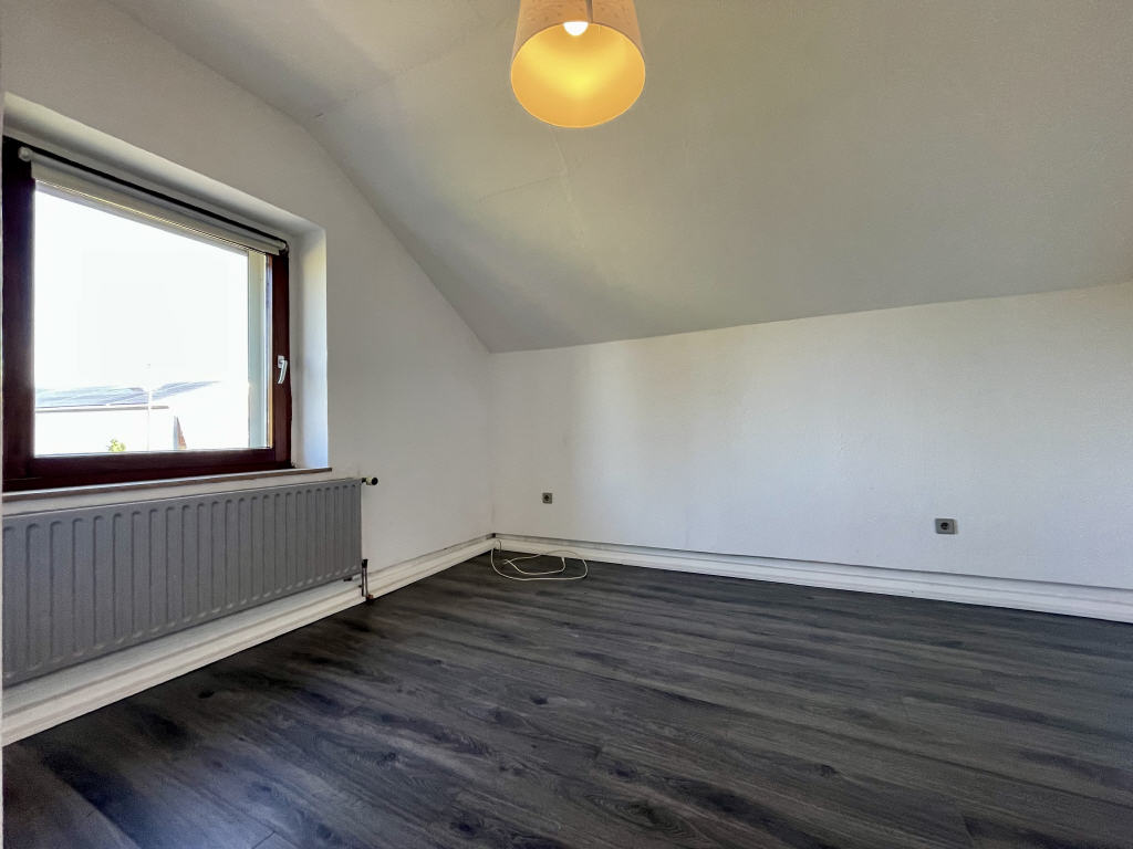 1. Schlafzimmer (DG)