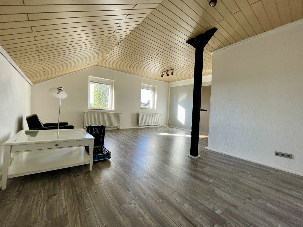 Wohn-/Essbereich (DG)