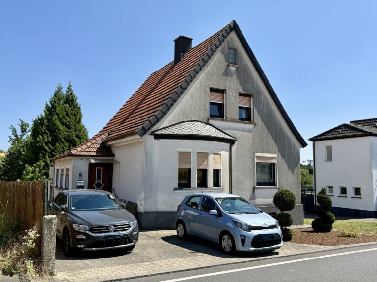 Fröndenberg-Warmen: Bezauberndes Haus auf dem Land mit individuellen Optionen – Ideal für 2 oder 3!